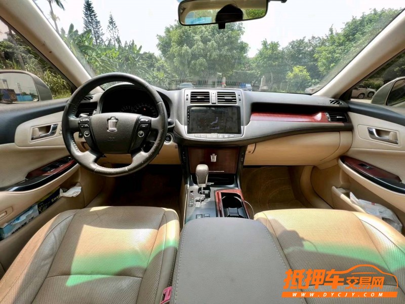 东莞10年丰田皇冠1