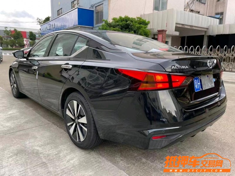 中山21年日產天籟5