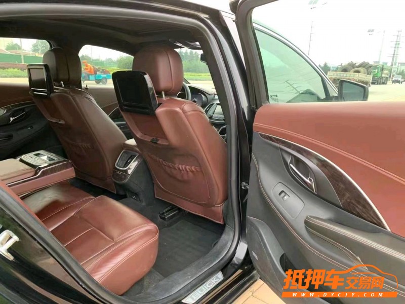 潍坊14年别克君越5