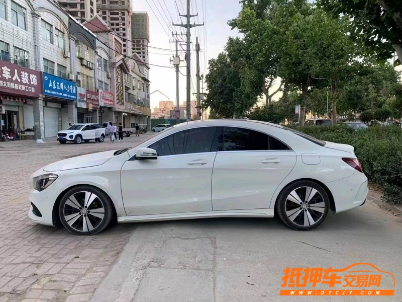 潍坊16年奔驰CLA7