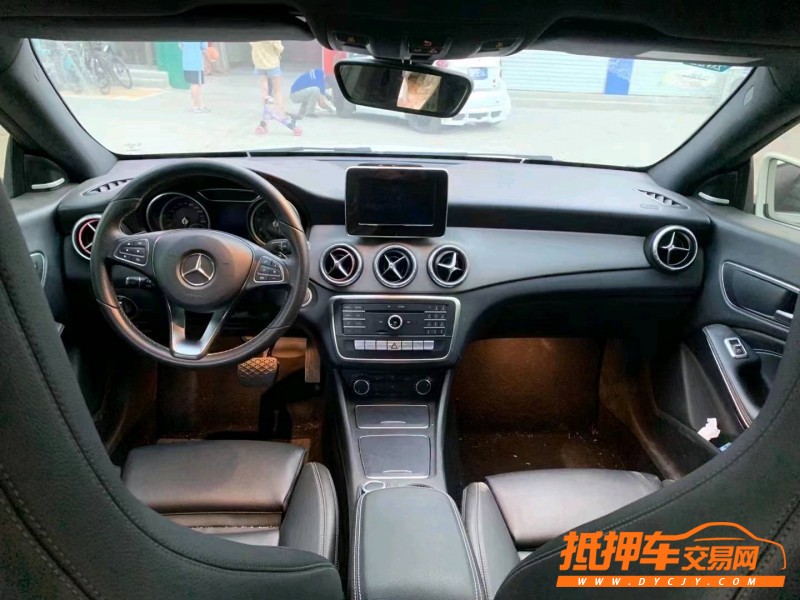 潍坊16年奔驰CLA8