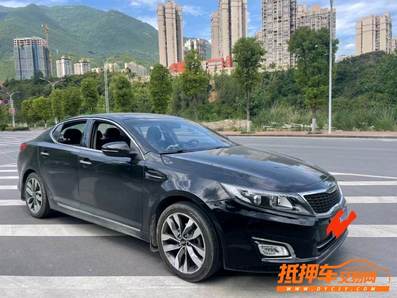 重慶14年東風轎跑車8