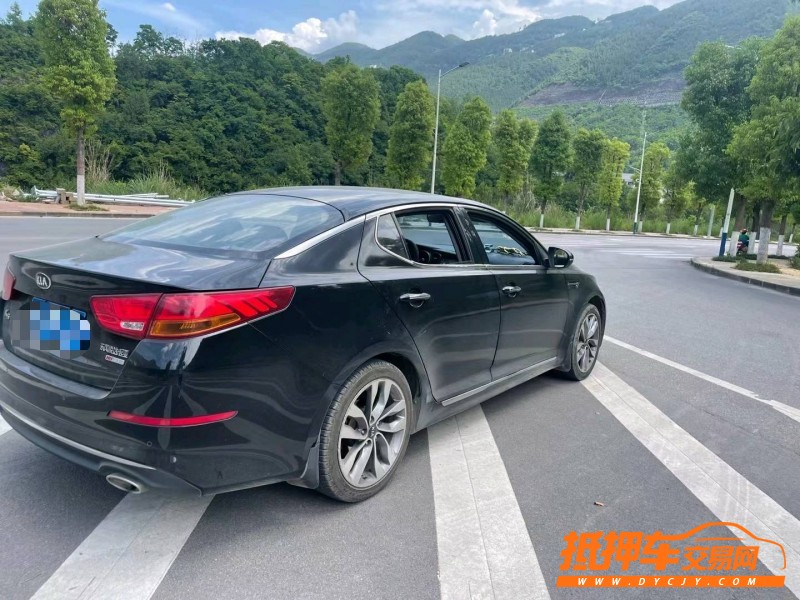 重慶14年東風轎跑車6