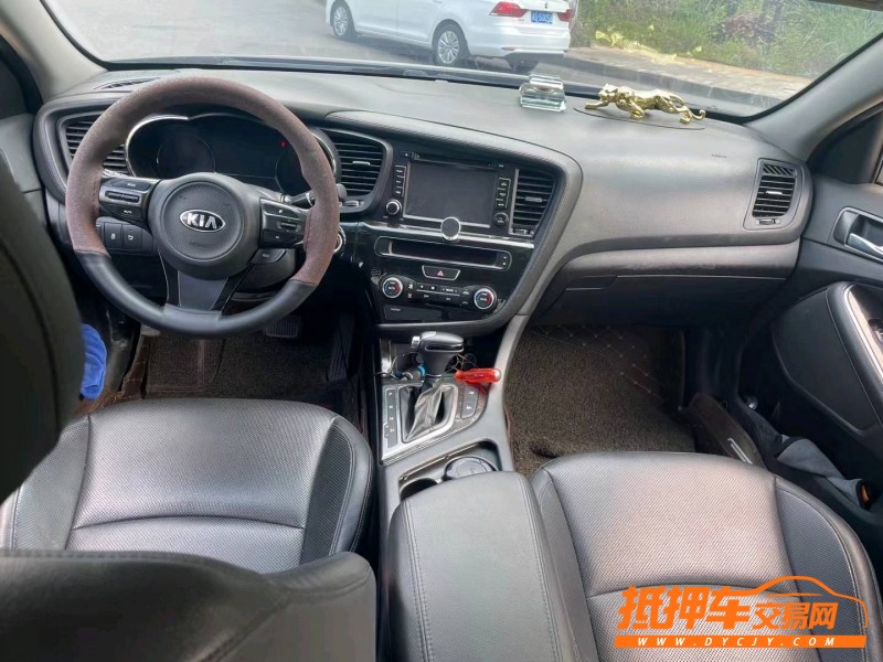 重慶14年東風轎跑車3