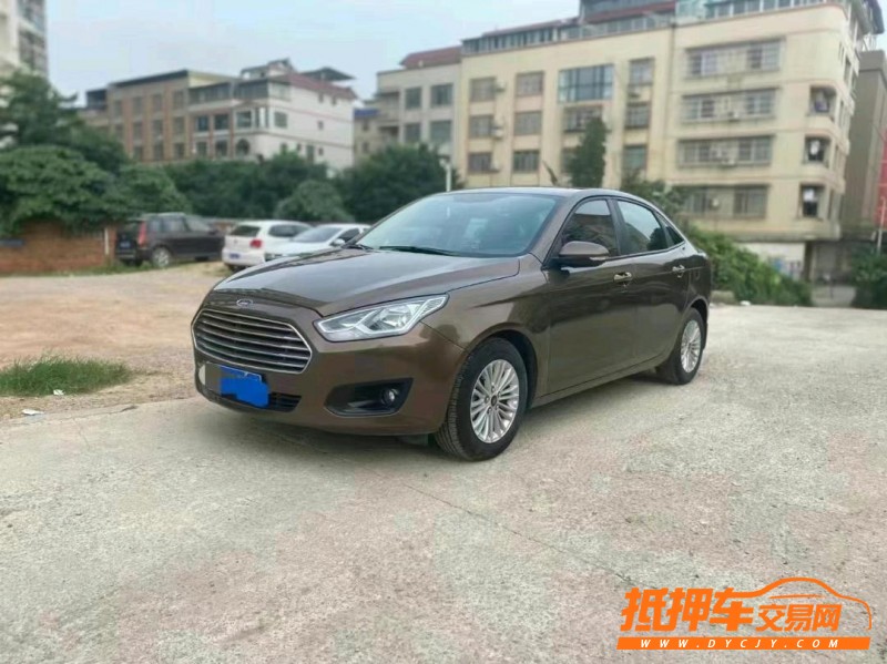 防城港16年福特福睿斯1