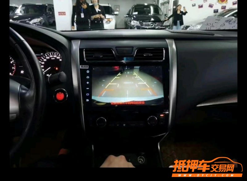 防城港17年日產天籟7
