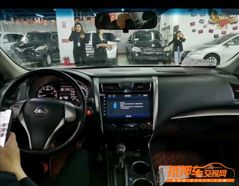 防城港17年日產天籟6