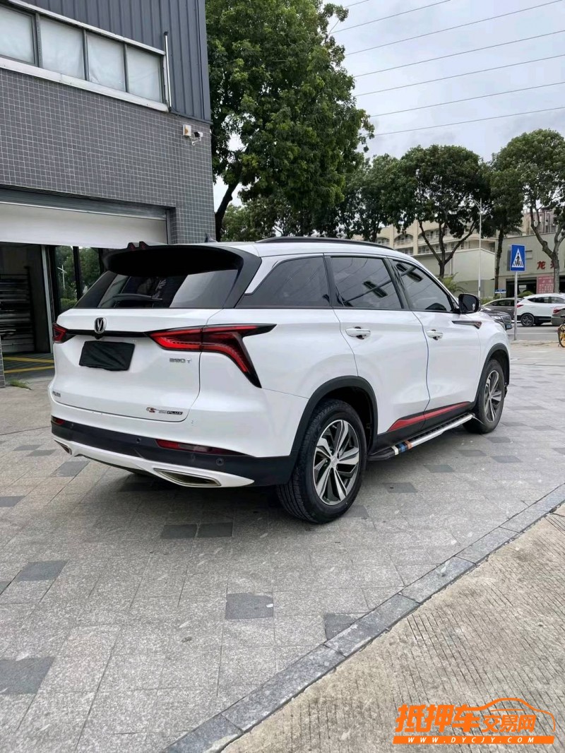 東莞20年長安汽車CS758