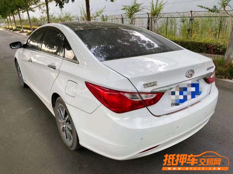 潍坊13年现代索纳塔八4