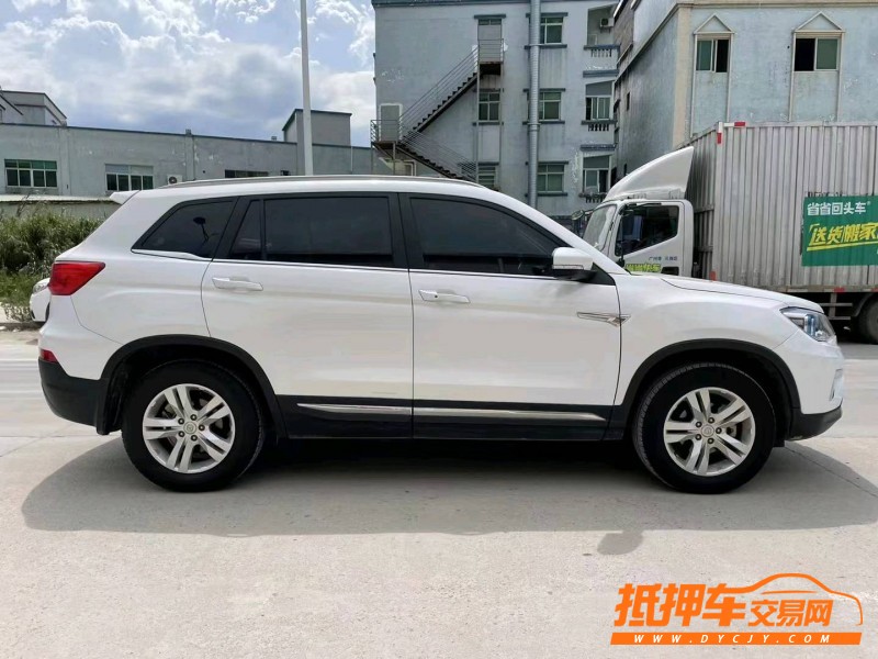 東莞18年長安汽車CS758