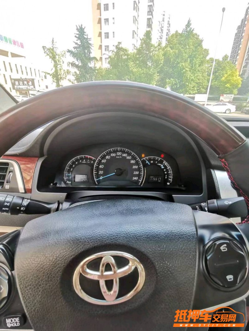 北京12年丰田凯美瑞6