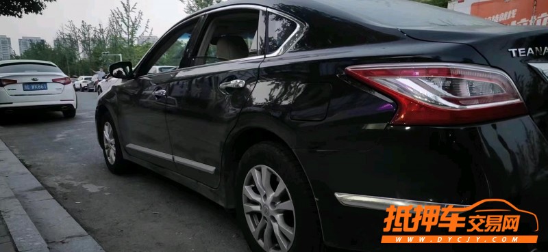 杭州16年日產天籟5