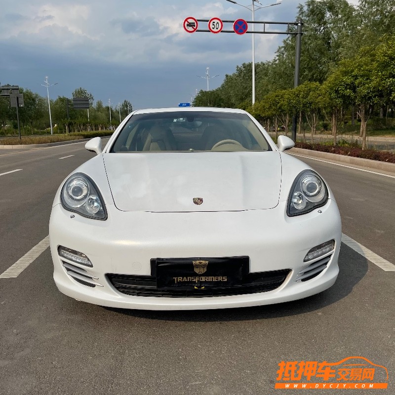 枣庄11年保时捷帕拉梅拉1