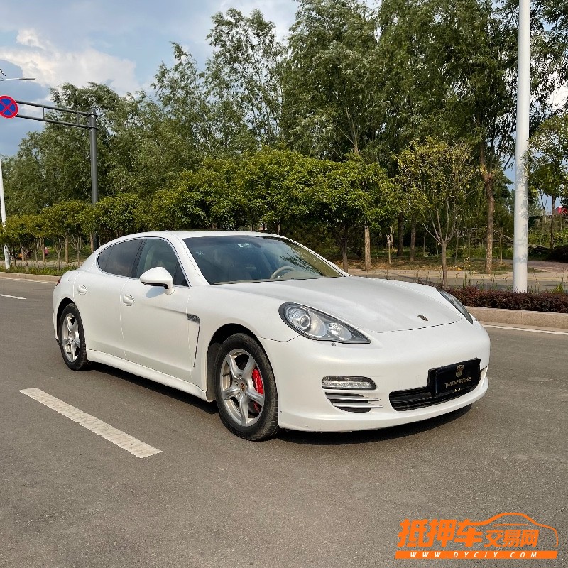 枣庄11年保时捷帕拉梅拉3