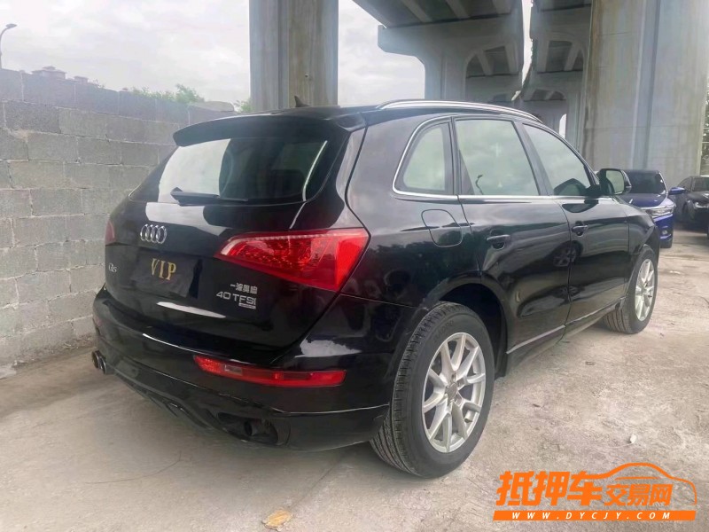 黔西南12年奧迪Q54