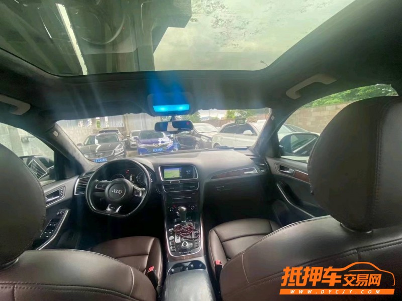 黔西南12年奧迪Q58
