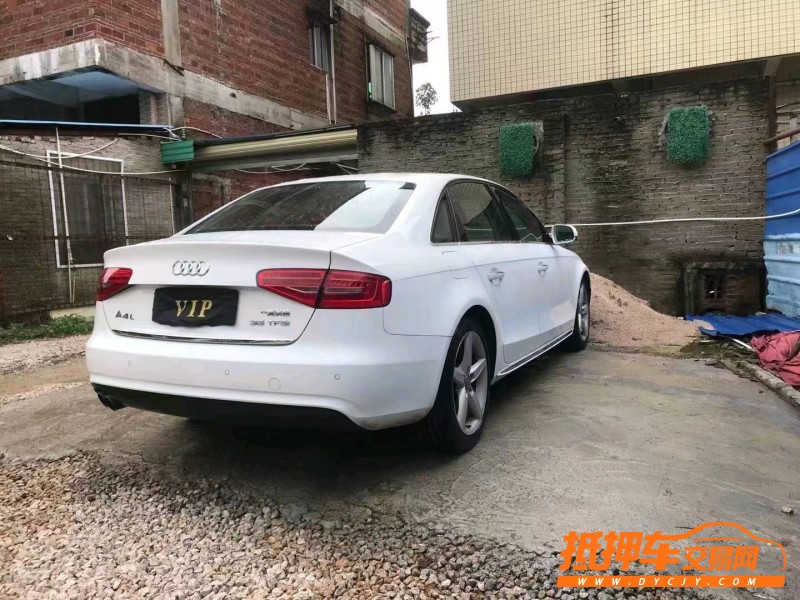 銅陵16年奧迪A4L5