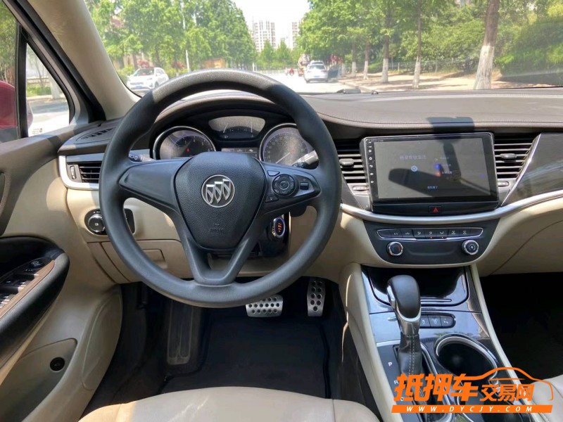 青岛16年别克威朗5