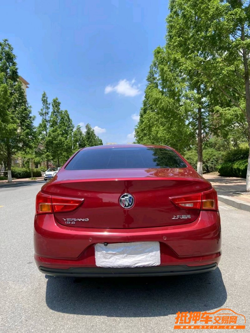 青岛16年别克威朗9