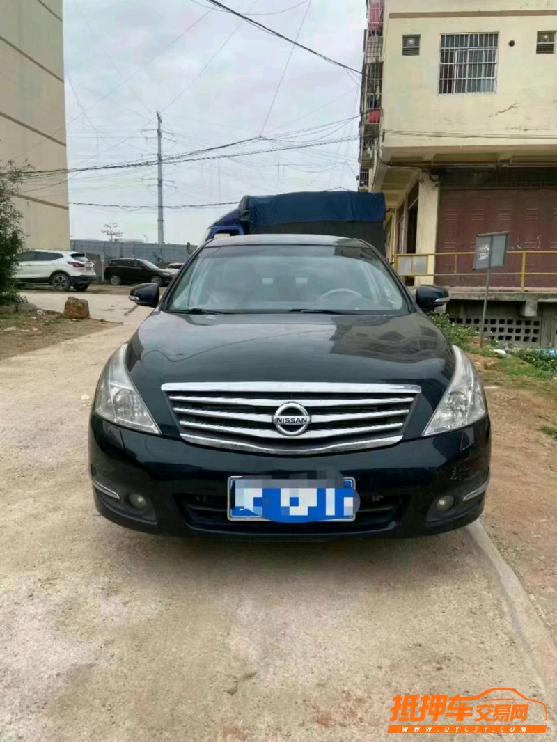 防城港13年日產天籟9