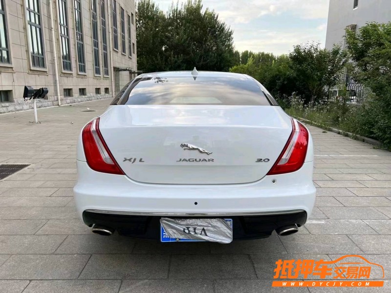 唐山17年捷豹XJL1