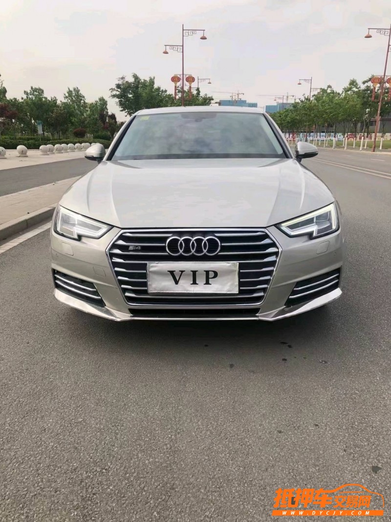 枣庄17年奥迪A4L1