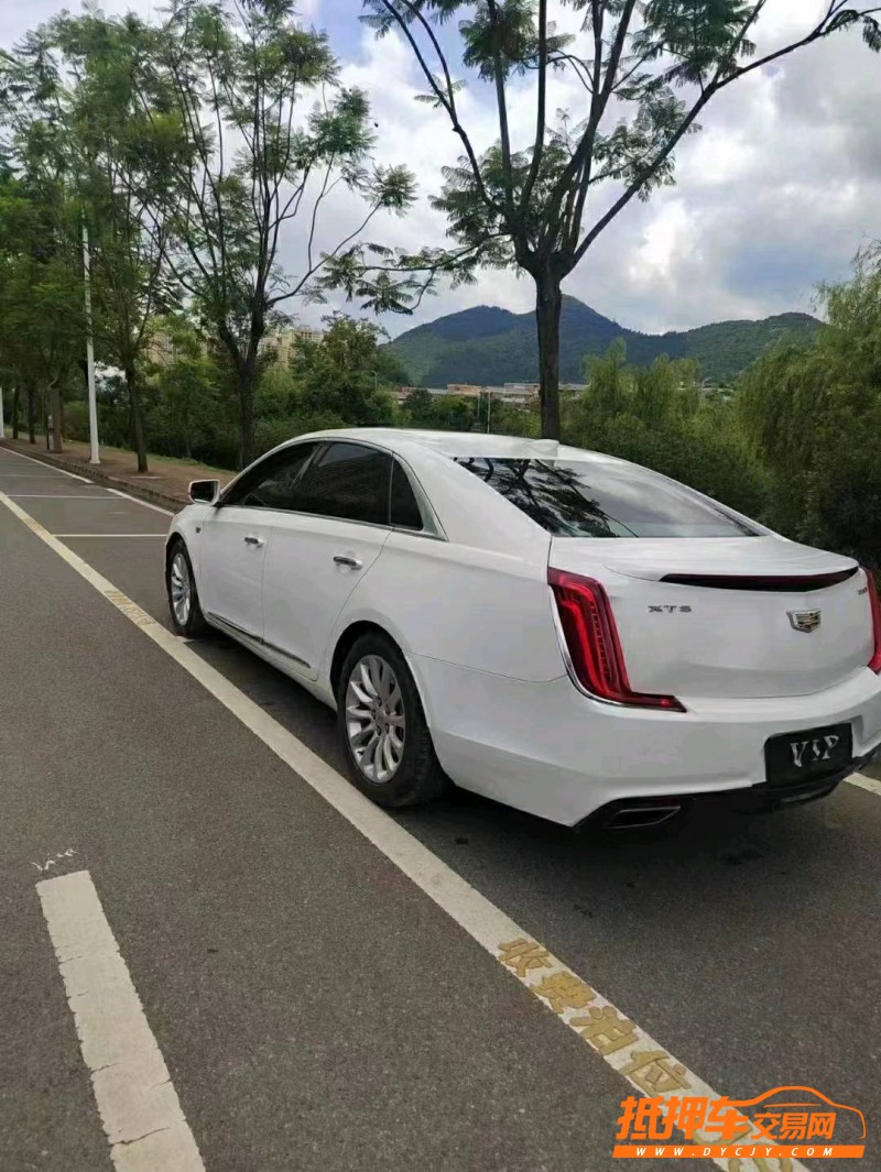 黔西南18年凱迪拉克XTS6