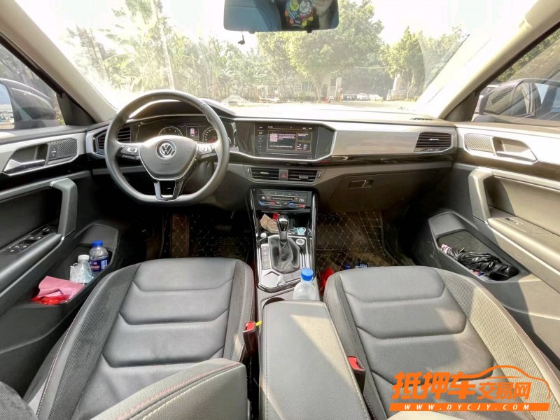 东莞20年大众探岳6