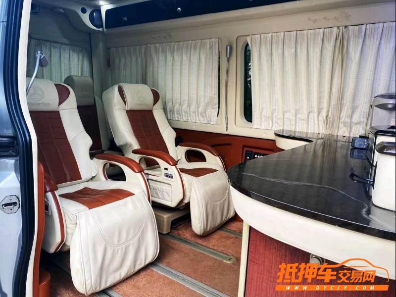 烟台13年奔驰斯宾特5