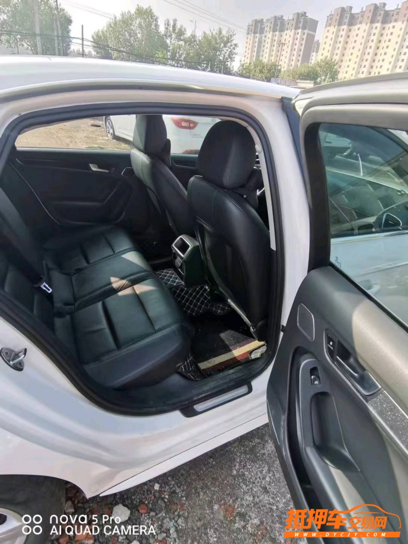 潍坊11年奥迪A4L5