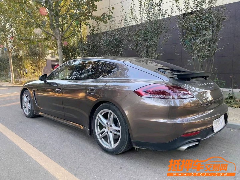 唐山15年保時捷帕拉梅拉2