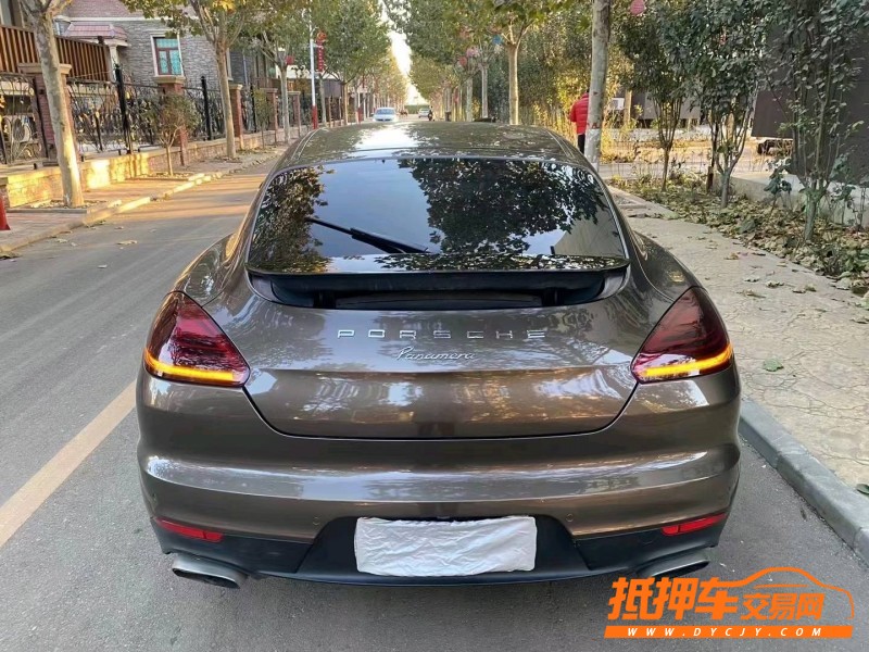 唐山15年保時捷帕拉梅拉1