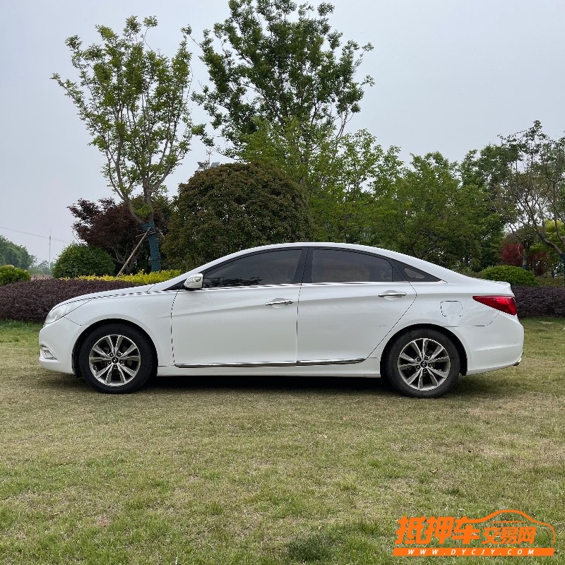 枣庄14年现代索纳塔八4