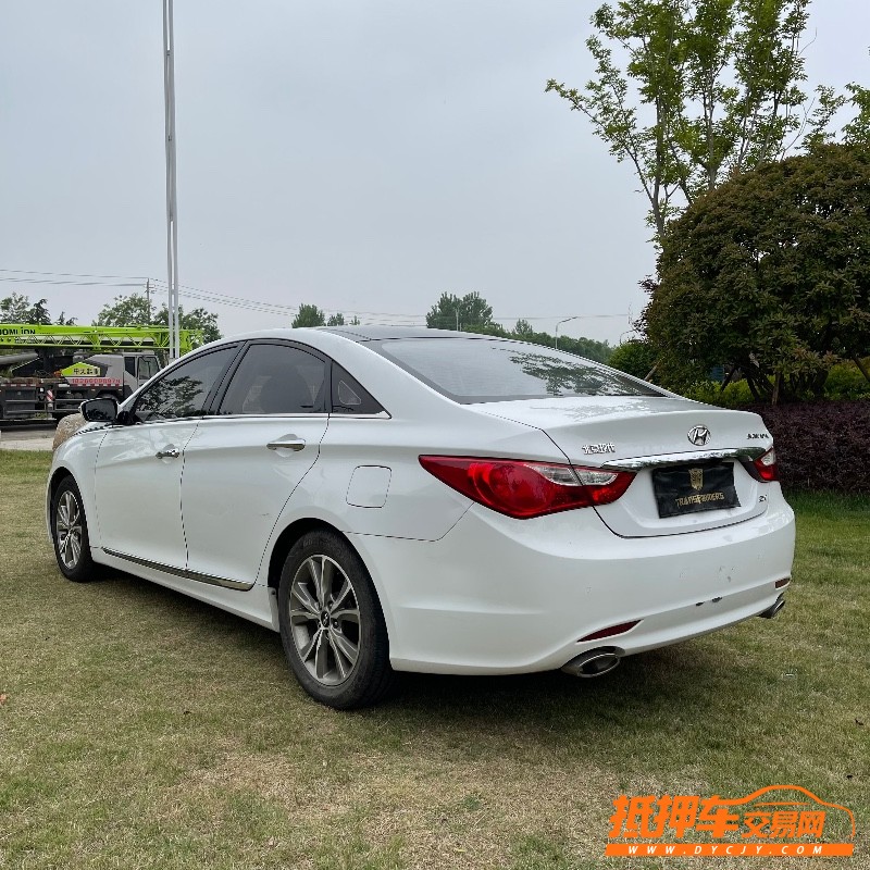 枣庄14年现代索纳塔八5