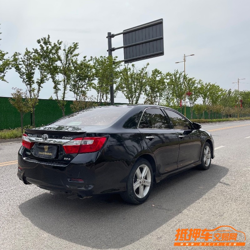 枣庄12年丰田凯美瑞6