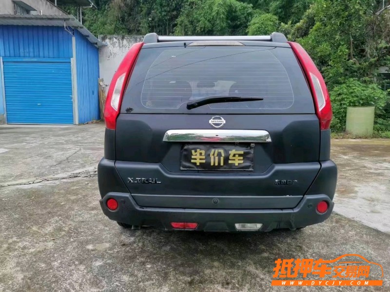 重慶12年日產奇駿2