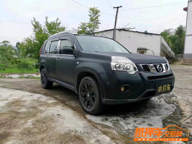 重慶12年日產奇駿3