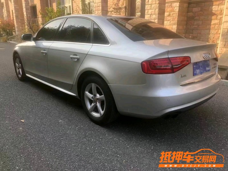 徐州14年奥迪A4L8