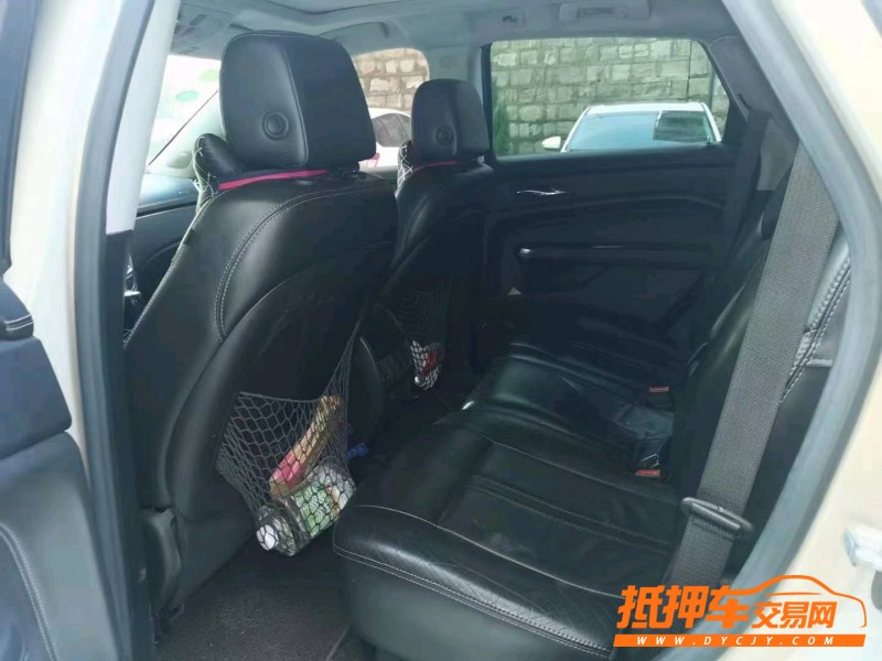 延安12年凱迪拉克SRX3