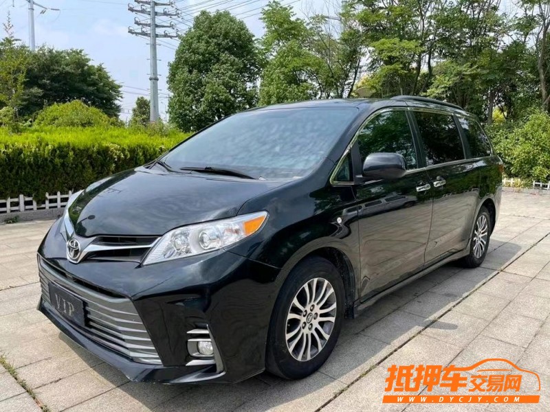 盐城19年丰田塞纳3