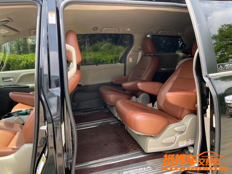 盐城19年丰田塞纳6