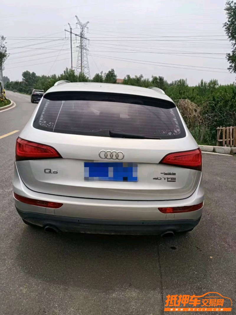 濟寧14年奧迪Q59