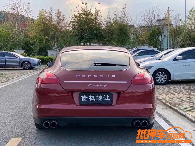 中山13年保時捷帕拉梅拉6