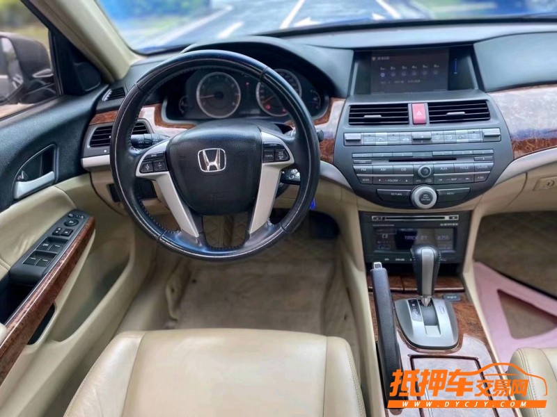 中山11年本田雅阁8