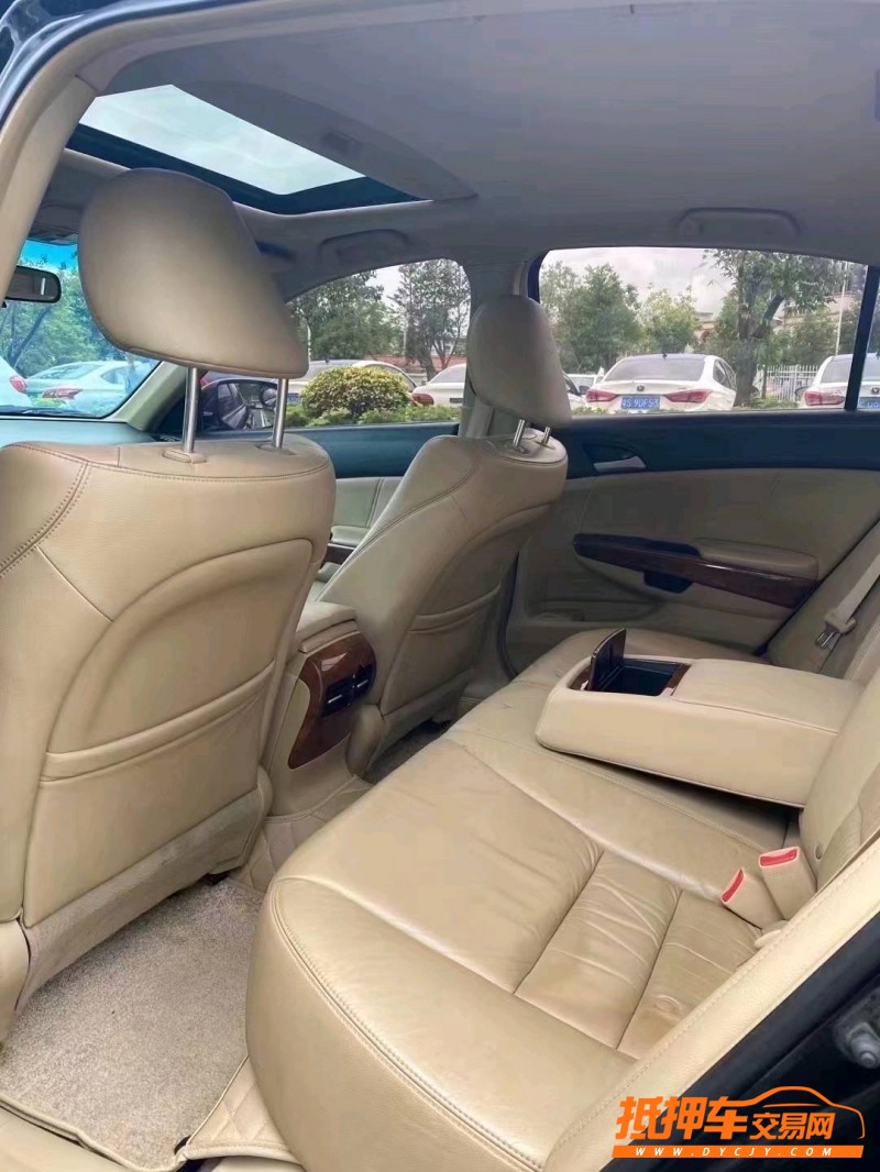 中山11年本田雅阁9