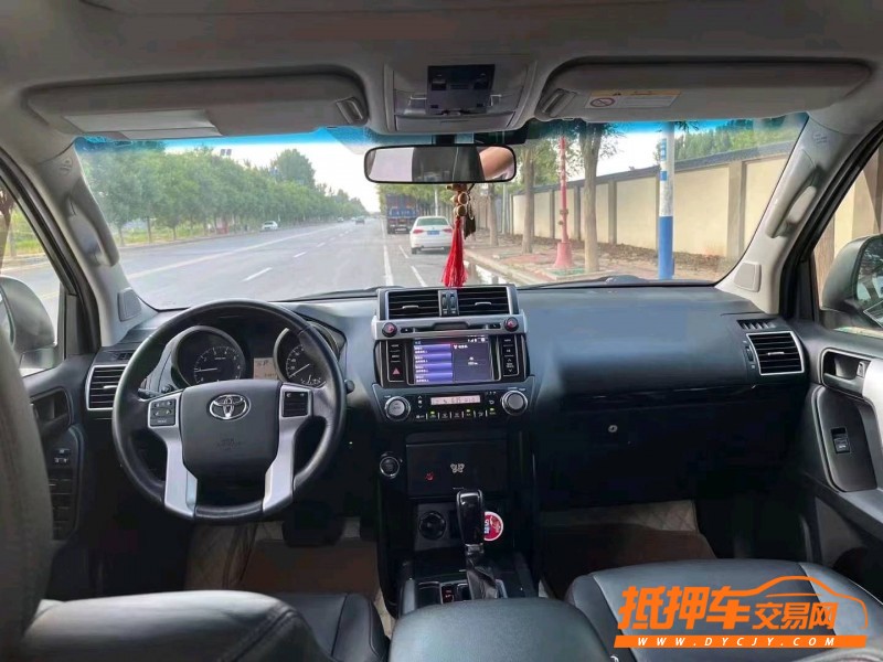 北京17年丰田普拉多9