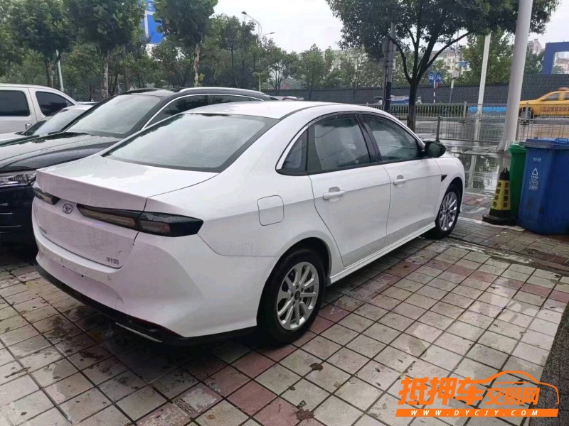 潍坊13年路虎极光3