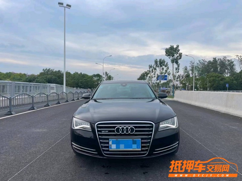 上海12年奧迪A8L1