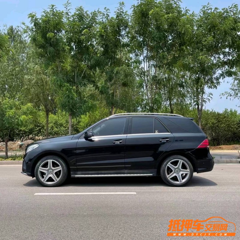 北京18年奔驰GLE3