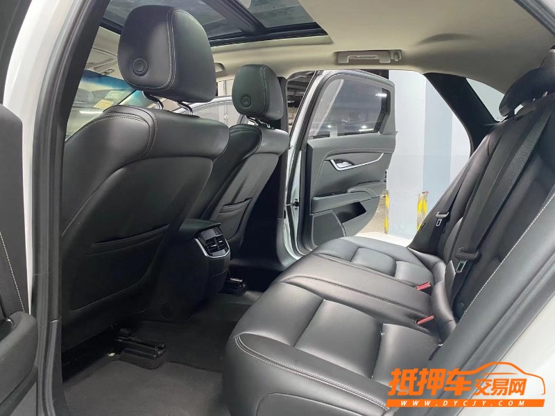 成都19年凱迪拉克XTS1